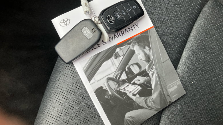 Toyota bZ4X 160kW Vision 71.4kWh 5dr Auto AWD [11kW] [Pan Rf] Electric Hatchback